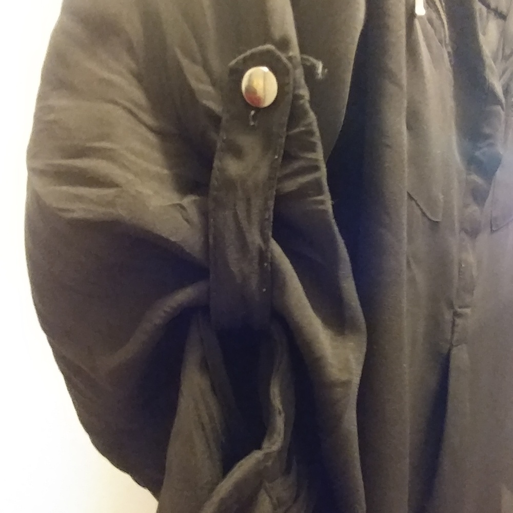 Blouse - Picture 2 of 4